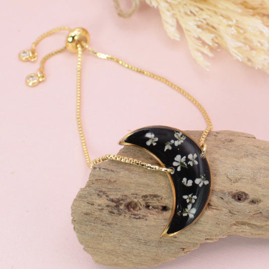 Moon Dried Flower Gold Chain Pull Bracelet