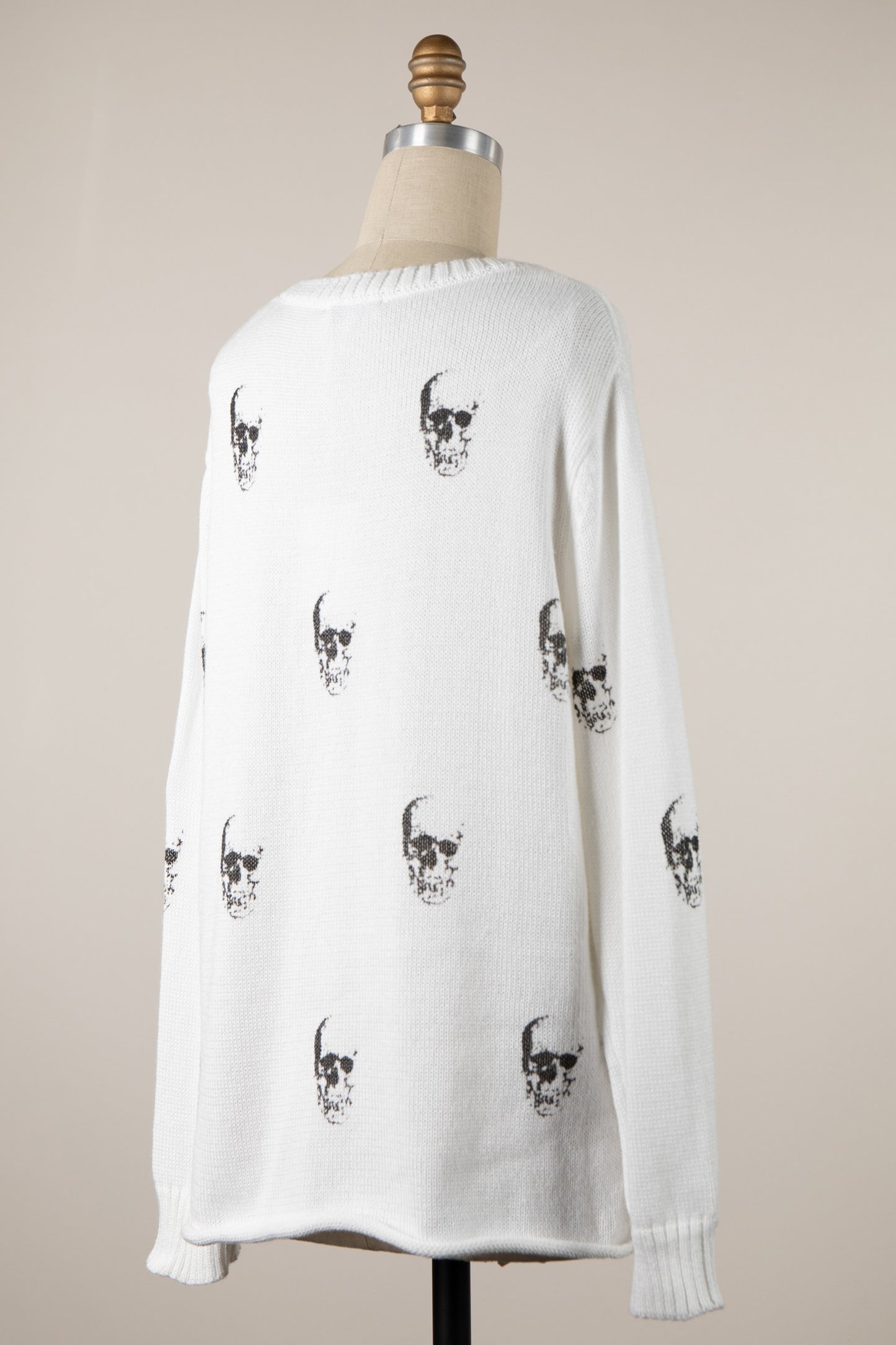 Lightweight Skull Print Sweater