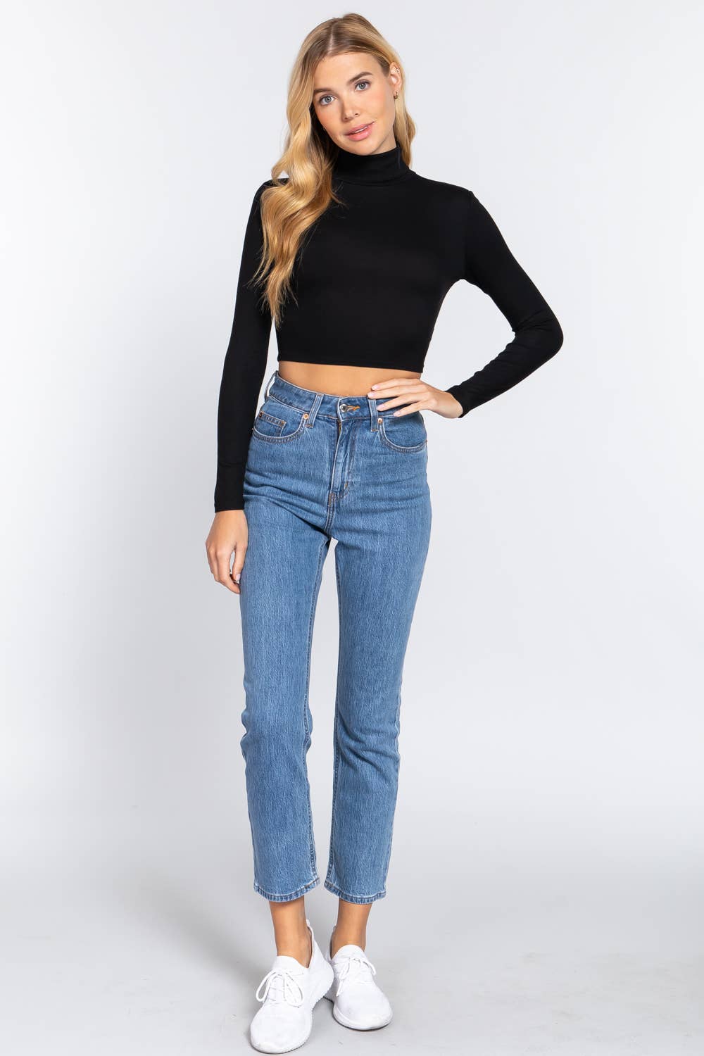 Essential Ribbed Cropped Turtle Neck