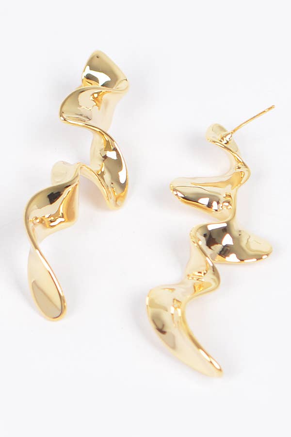 Elegant Wavy Earrings
