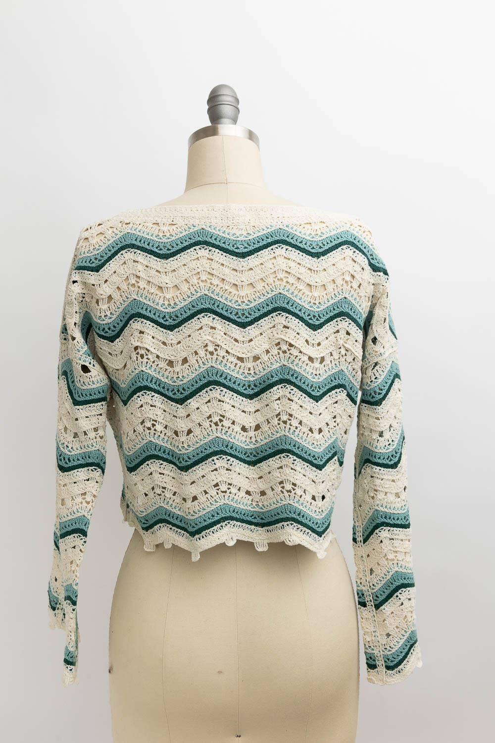 Long Sleeve Chevron Patterned Crochet Top
