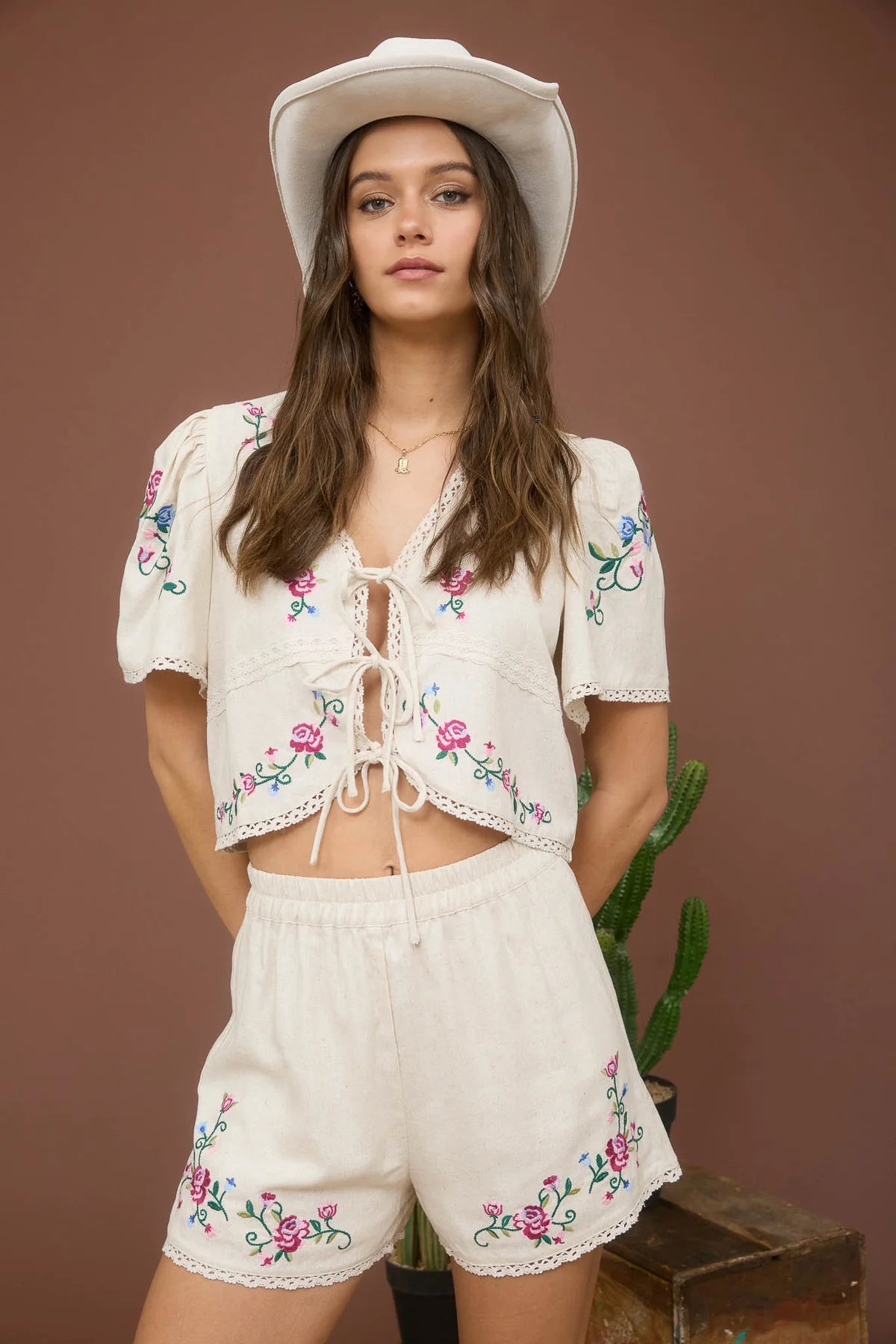 High Waist Floral Embroidery Shorts