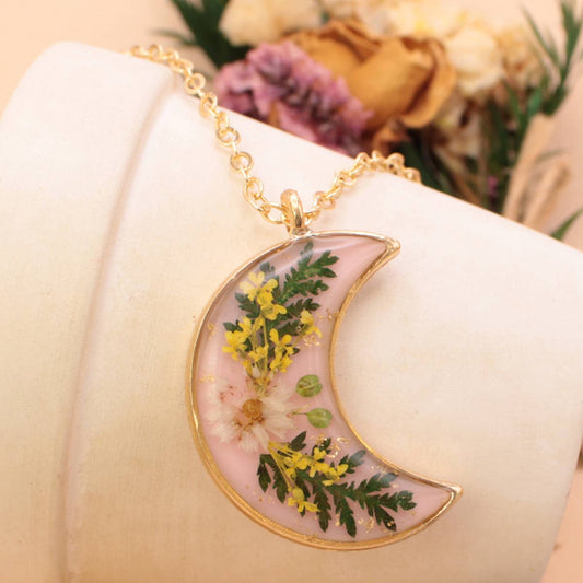 Pink Moon Dried Flower Necklace