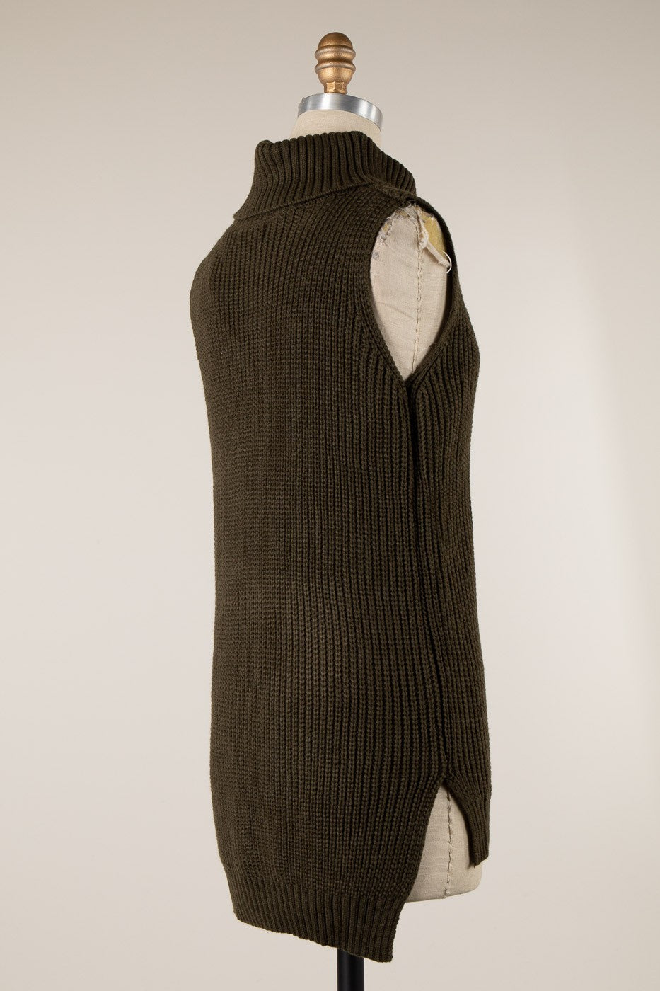Turtleneck High-Low Cable Knit Vest
