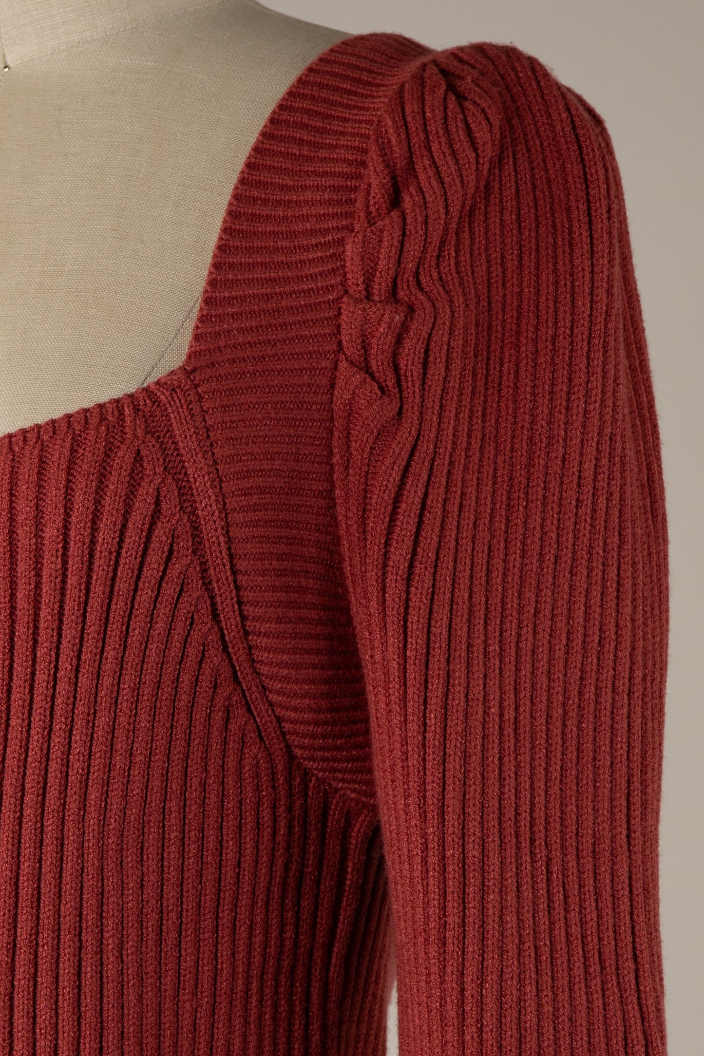 Ribbed Cable Knit Fitted Sweater