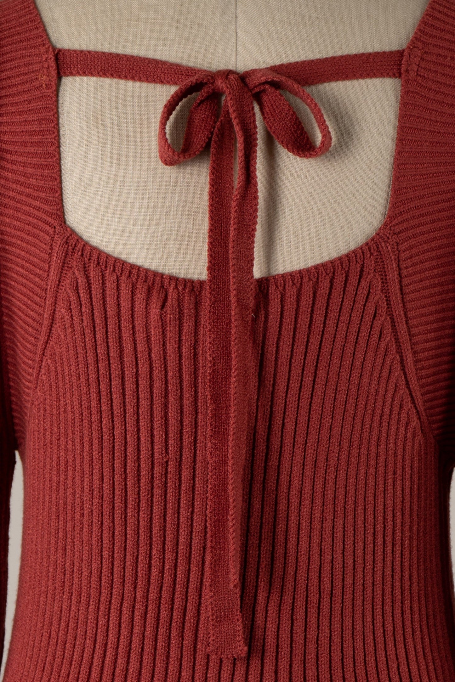 Ribbed Cable Knit Fitted Sweater