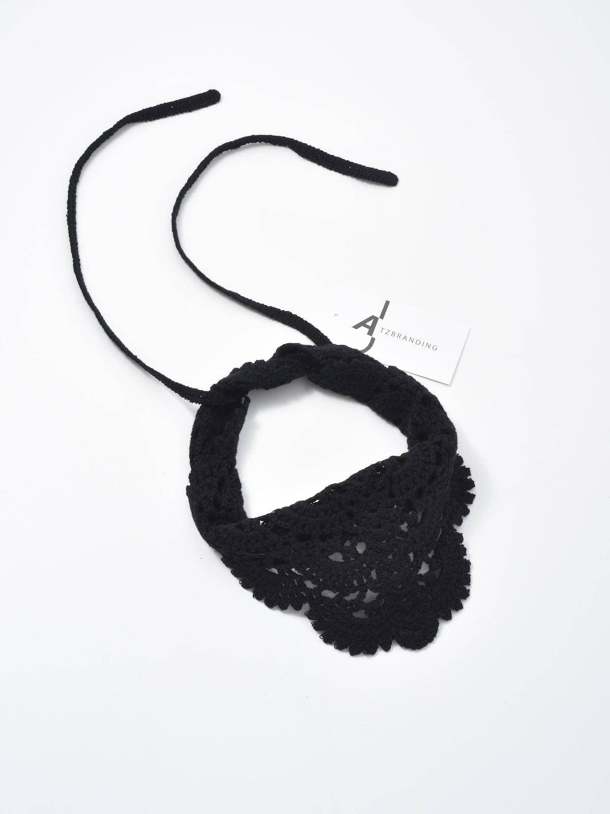 Scarvii - Crochet Lace Triangle Bandana