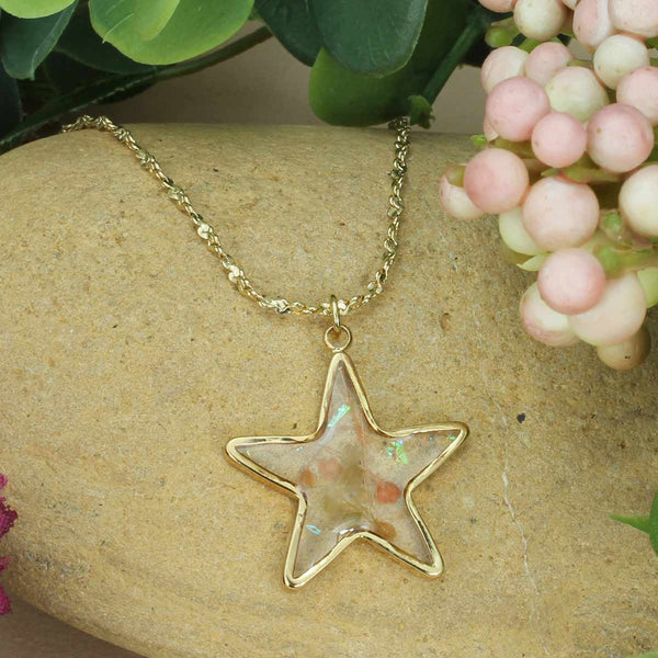 Cottage Floral Star Dried Flower Necklace