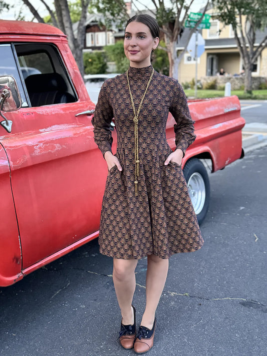 Effie’s Heart Donna Dress Metro Print