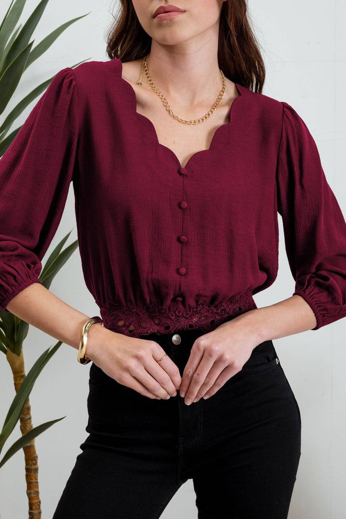 3/4 Sleeve Scalloped Top