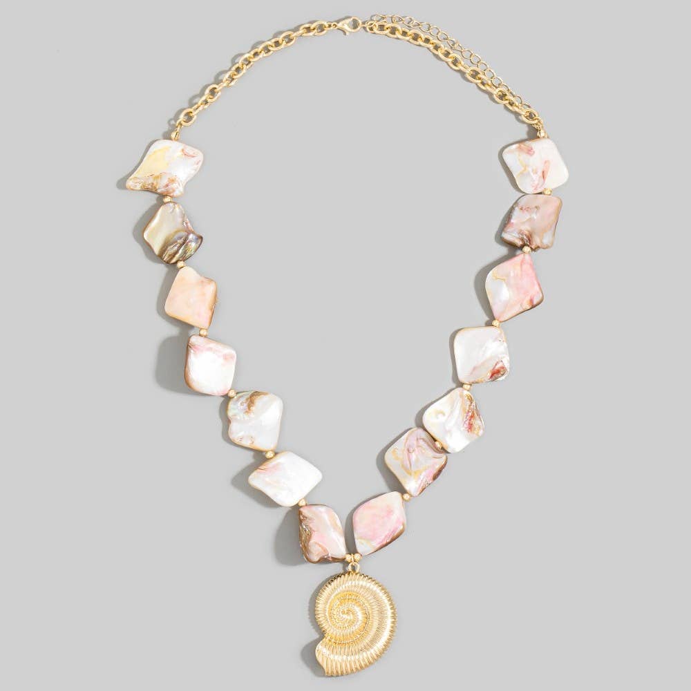 Seashell Pendant Necklace