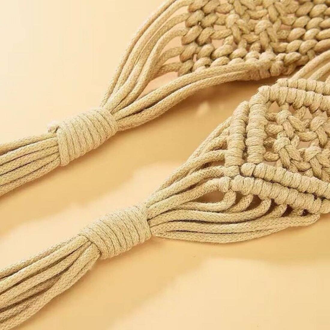 Hollow Knitted Tassel Belt