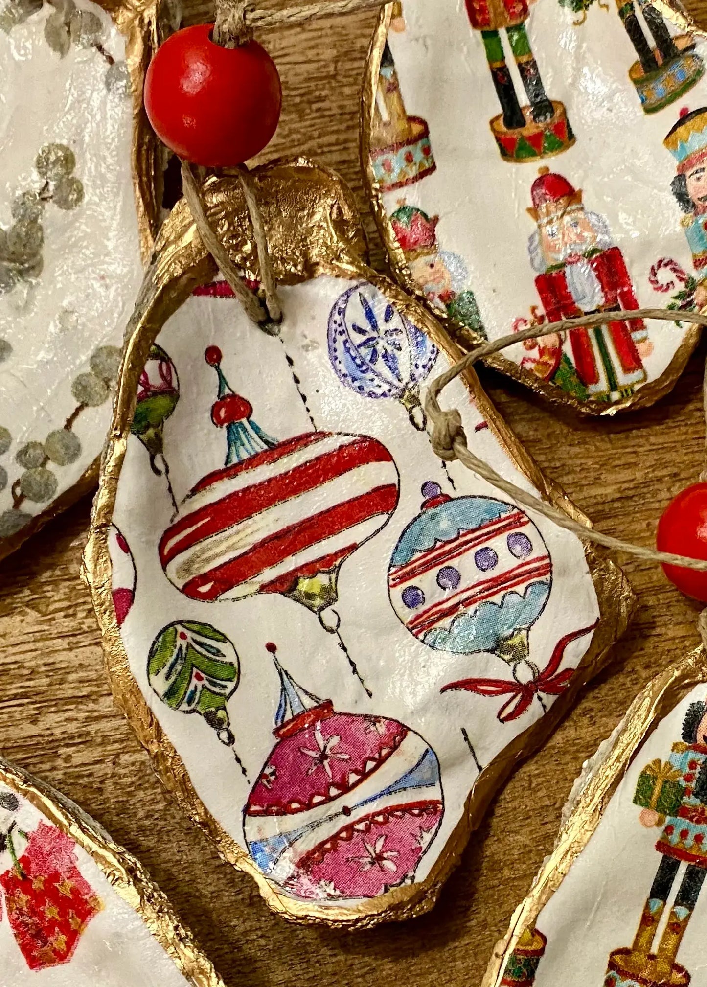 Oyster Shell Colorful Ornament